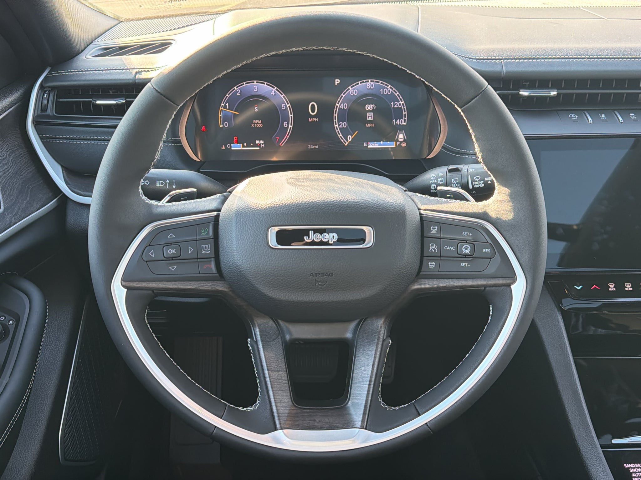 2027 Jeep Grand Cherokee L Limited Reserve