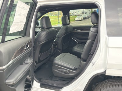 2027 Jeep Grand Cherokee L Limited Reserve