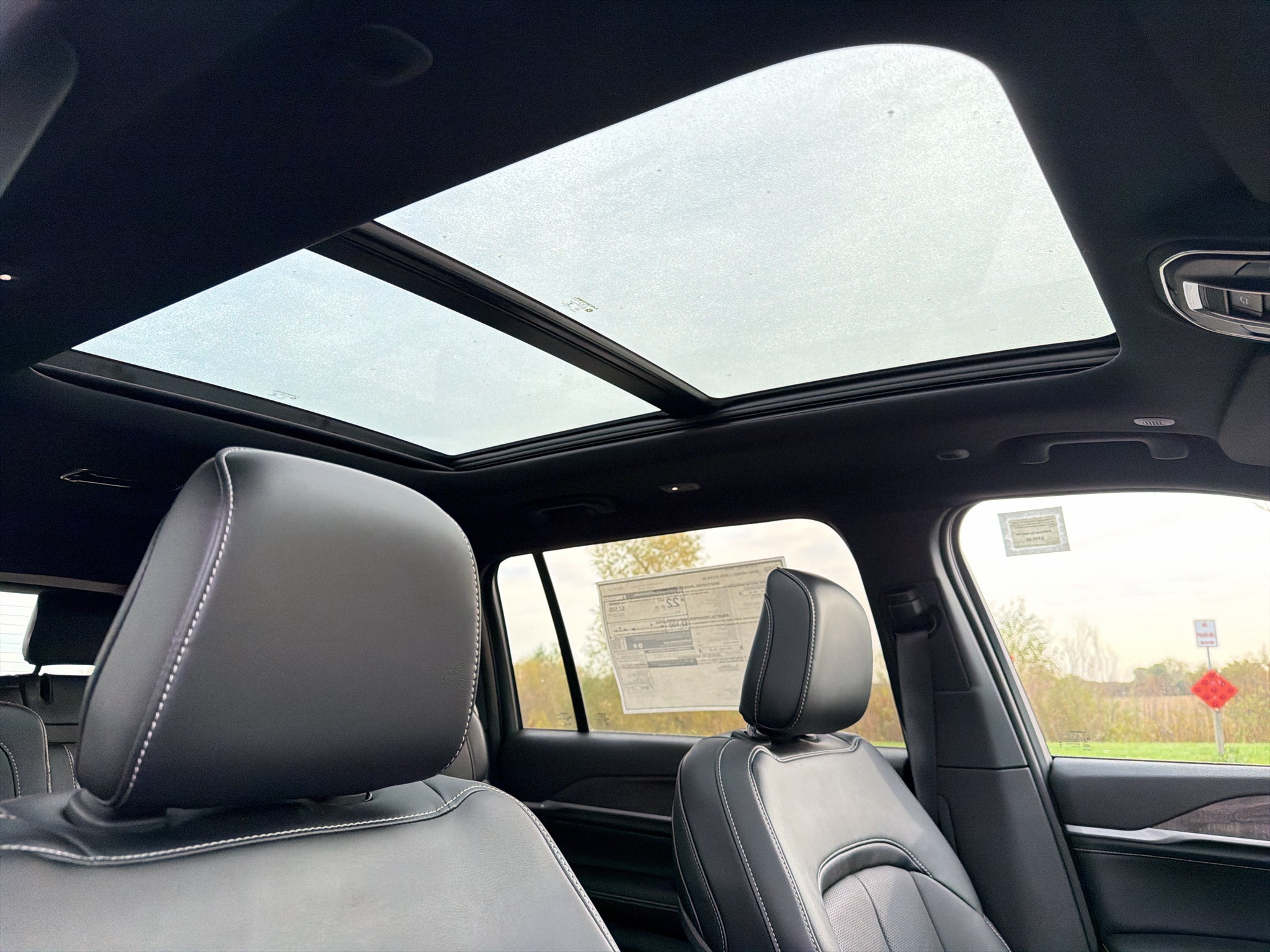 2027 Jeep Grand Cherokee L Limited Reserve
