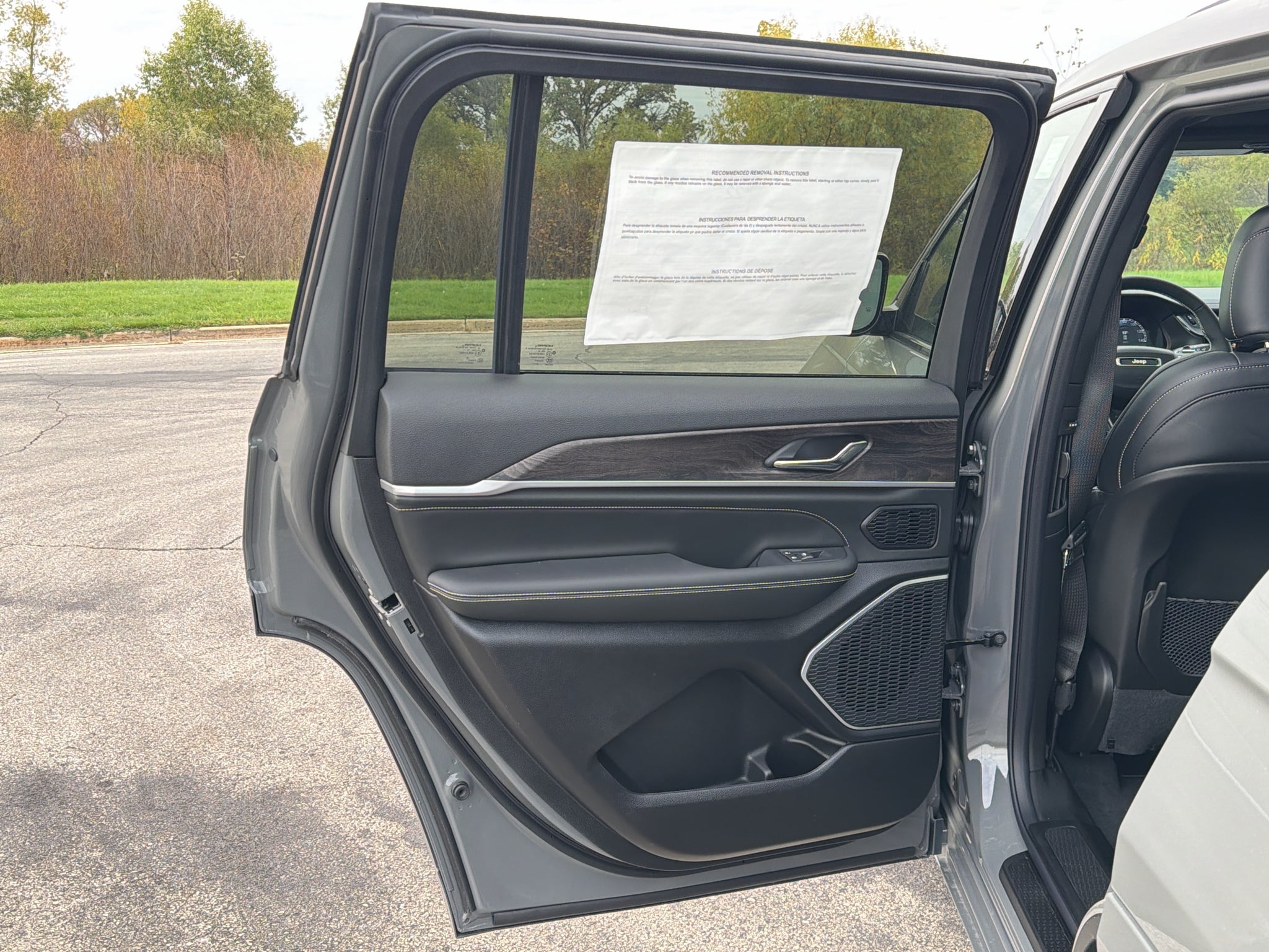 2027 Jeep Grand Cherokee L Limited Reserve