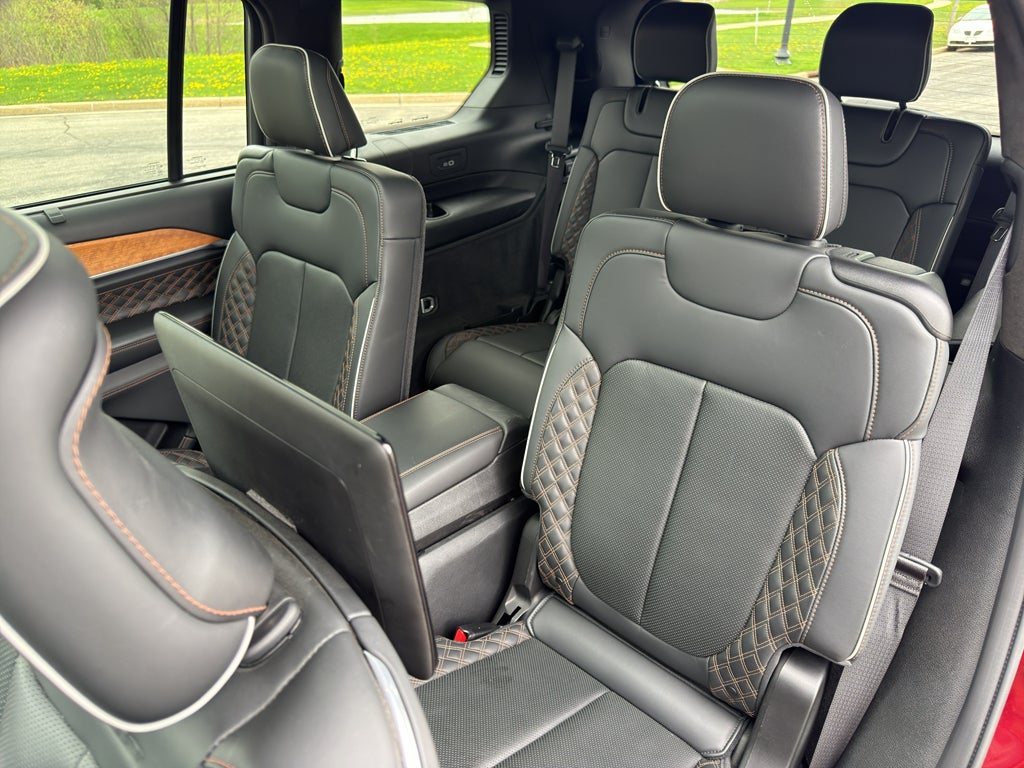 2023 Jeep Grand Cherokee L Summit Reserve w/Entertainment