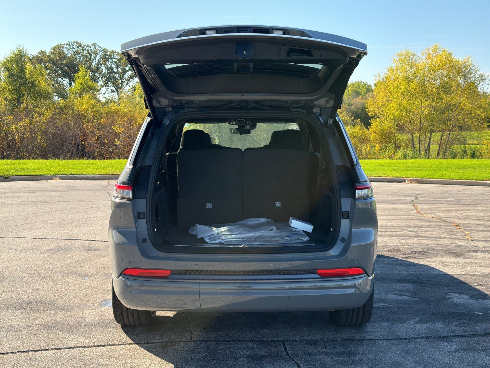 2027 Jeep Grand Cherokee L Summit