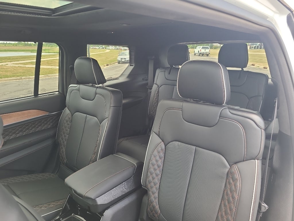 2026 Jeep Grand Cherokee L Summit Obsidian