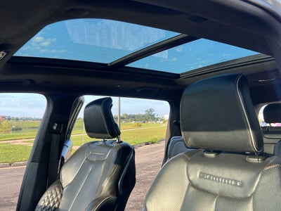 2022 Jeep Grand Cherokee L Summit Reserve