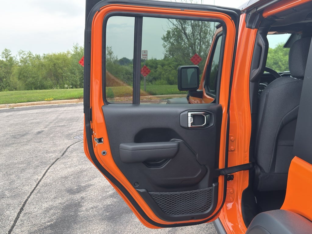 2026 Jeep Wrangler Willys Orange Crush 35" xTREME