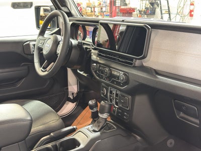 2025 Jeep Wrangler 4xe Willys '41 White Lightning