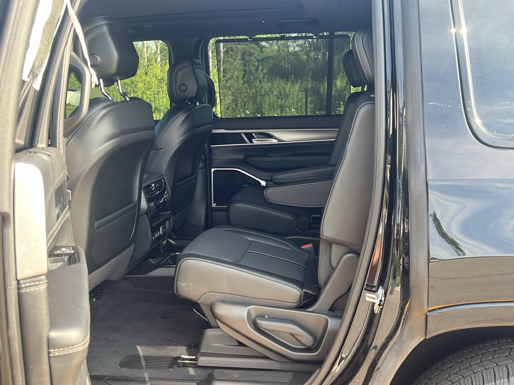 2026 Jeep Grand Wagoneer Limited Altitude Premium