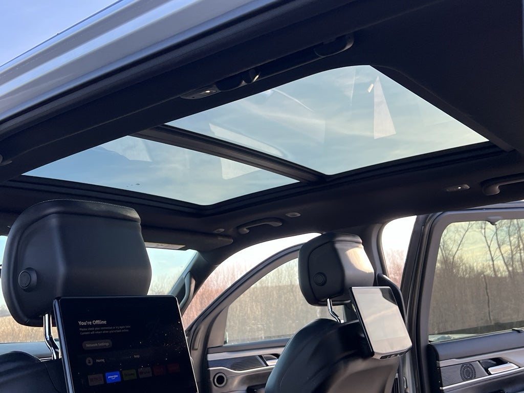 2024 Jeep Wagoneer Series II Carbide w/Entertainment