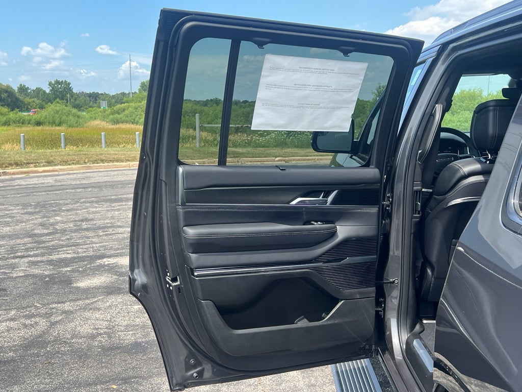 2026 Jeep Grand Wagoneer Summit Obsidian
