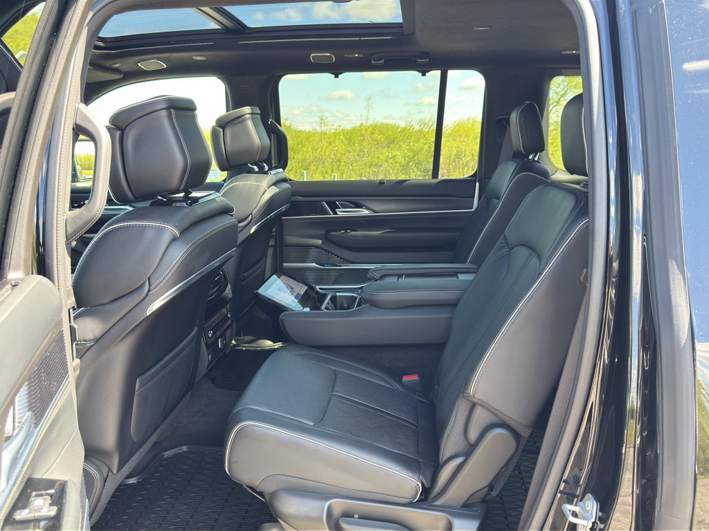2024 Jeep Grand Wagoneer Series II Obsidian