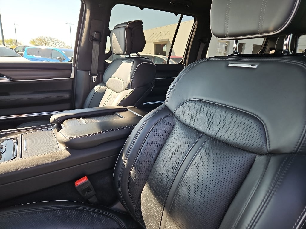 2024 Jeep Grand Wagoneer Series II Obsidian