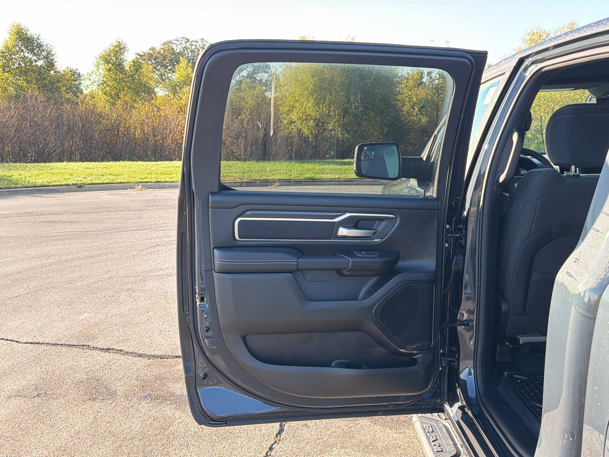 2027 RAM 1500 Big Horn Night Edition G/T