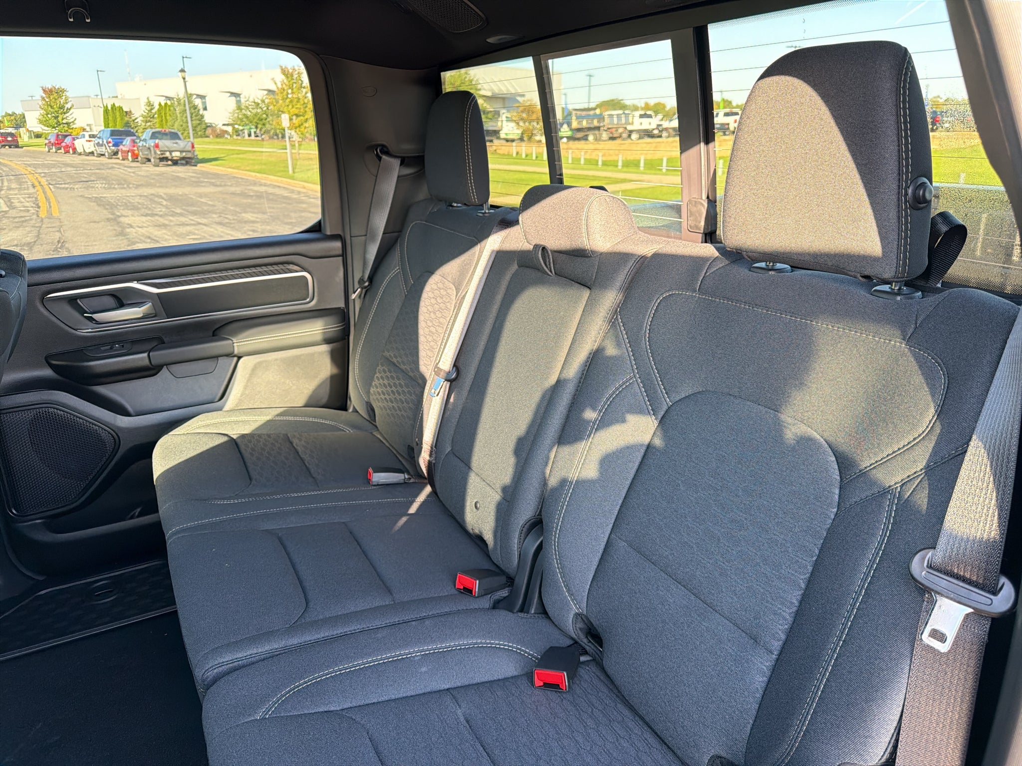 2027 RAM 1500 Big Horn Night Edition G/T