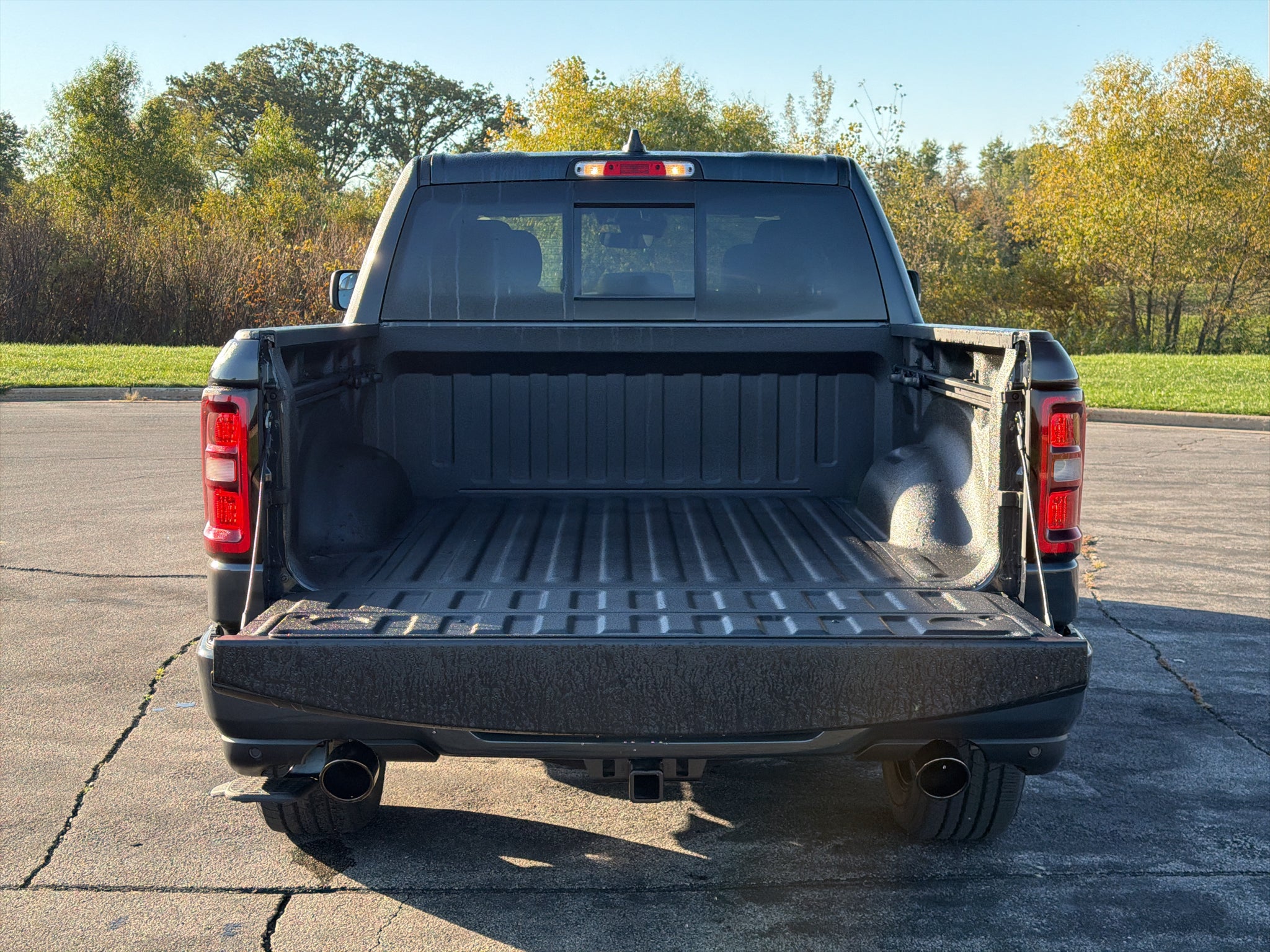 2027 RAM 1500 Big Horn Night Edition G/T