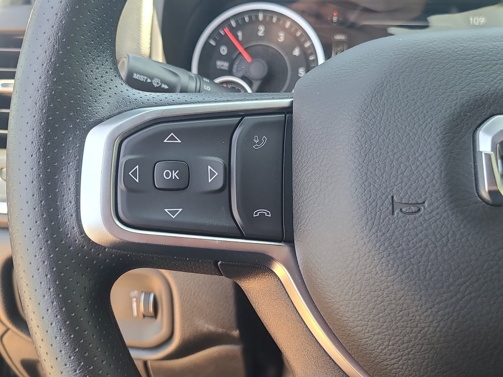 2026 RAM 1500 Express Black Swan Hemi