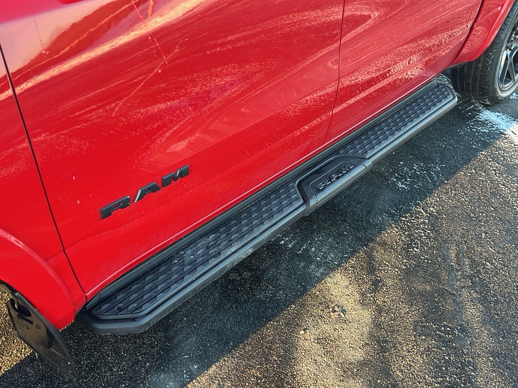 2021 RAM 1500 Laramie Night Edition w/Moonroof