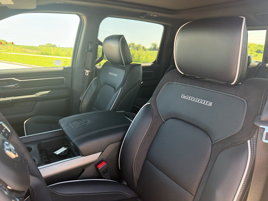 2026 RAM 1500 Laramie Level 2 Night Edition