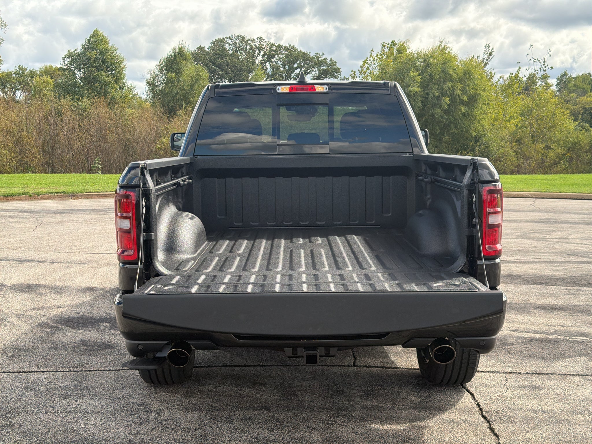 2027 RAM 1500 Big Horn Level 2 Night Edition