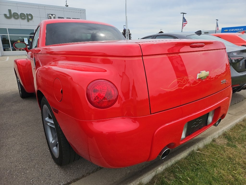 2004 Chevrolet SSR LS