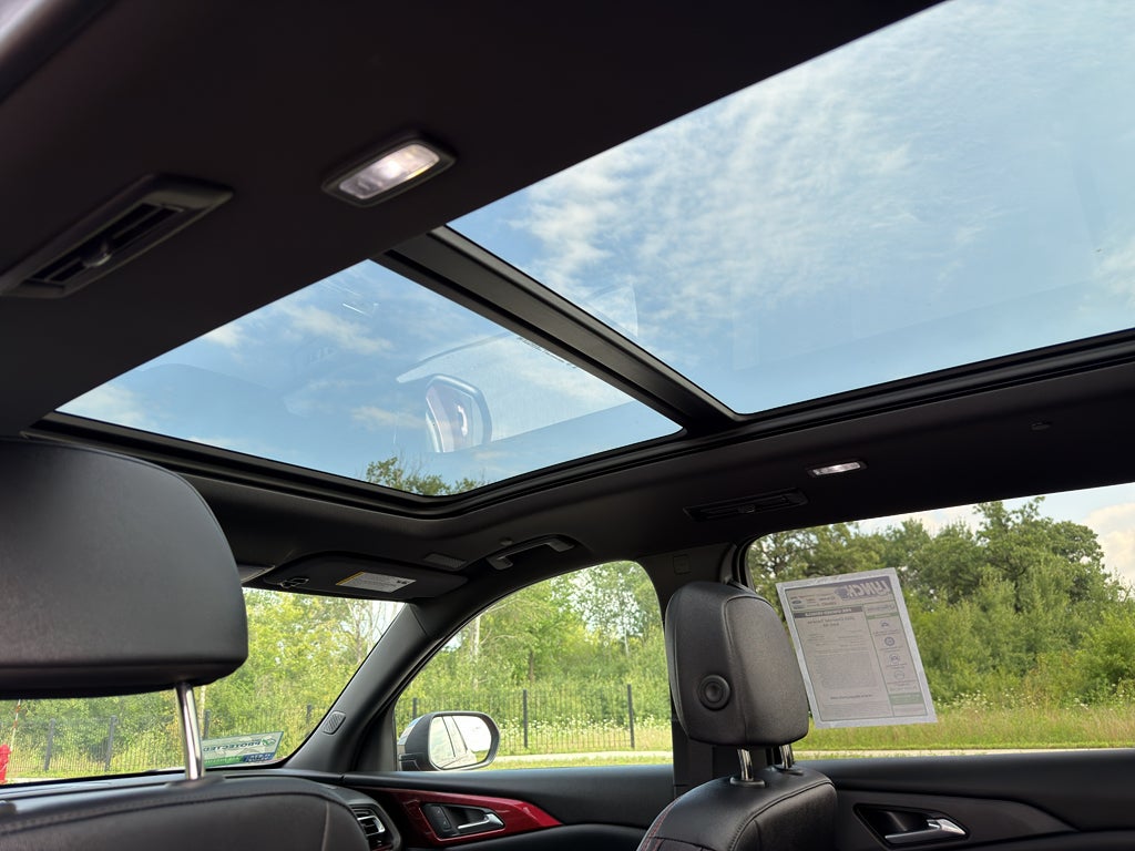 2024 Chevrolet Traverse AWD RS