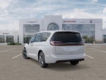 2026 Chrysler Pacifica Select Preferred