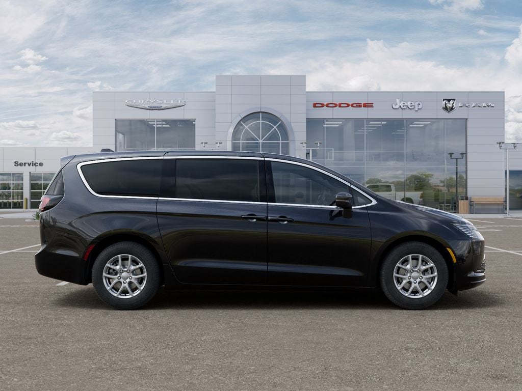 2027 Chrysler Pacifica Select Tech 8 Passenger