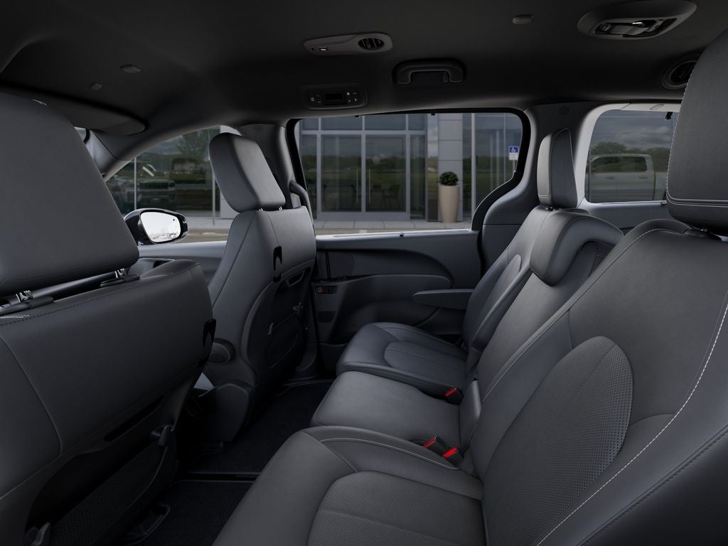 2027 Chrysler Pacifica Select Tech 8 Passenger