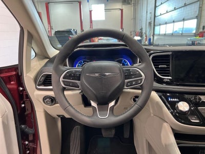 2022 Chrysler Pacifica Hybrid Hybrid Limited
