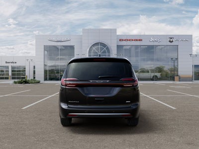 2027 Chrysler Pacifica Select Tech AWD