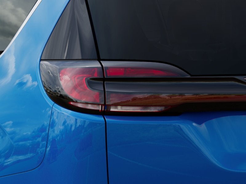 2027 Chrysler Pacifica Select Tech AWD