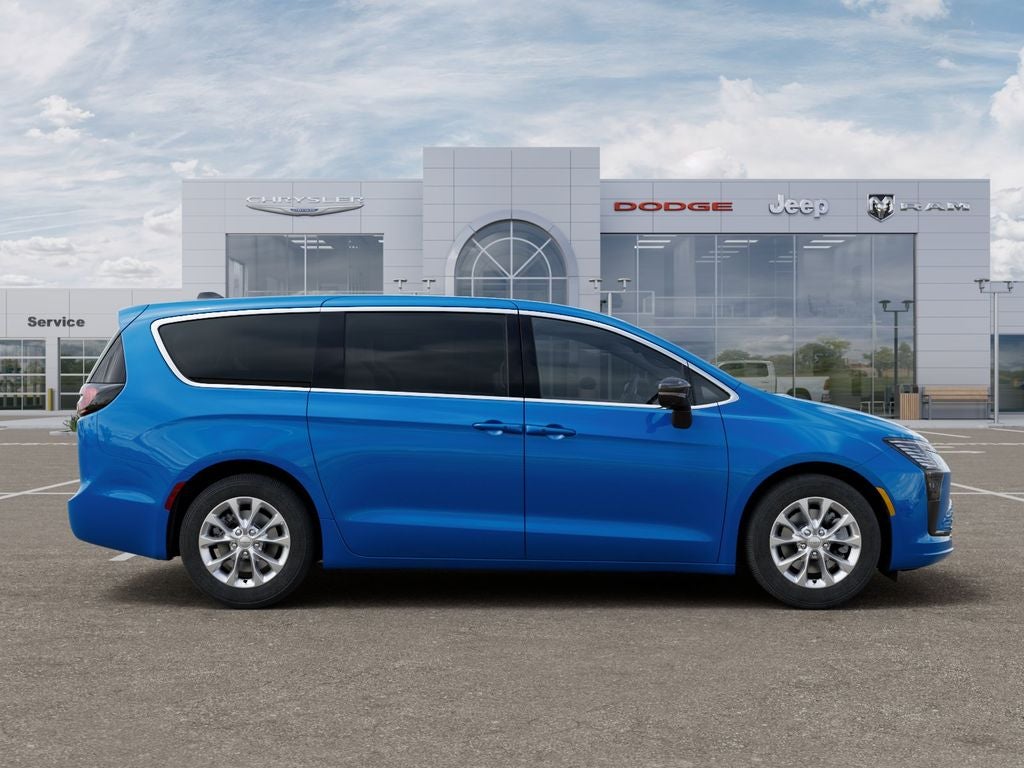 2027 Chrysler Pacifica Select Tech AWD