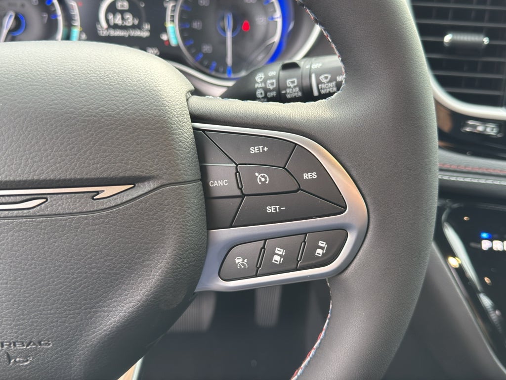 2027 Chrysler Pacifica 250th Select Anniversary AWD