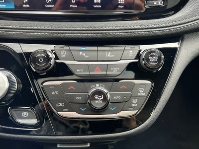 2026 Chrysler Pacifica Select AWD
