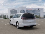 2027 Chrysler Pacifica Select Tech AWD