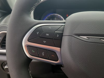 2027 Chrysler Pacifica Select Tech AWD