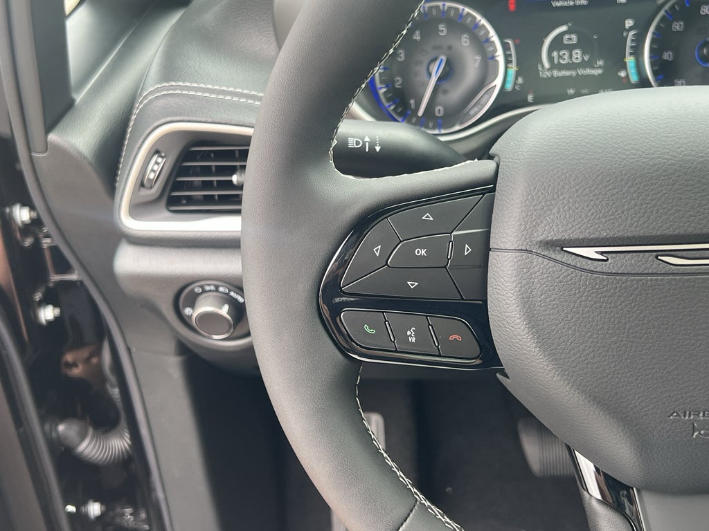 2027 Chrysler Pacifica Limited S AWD