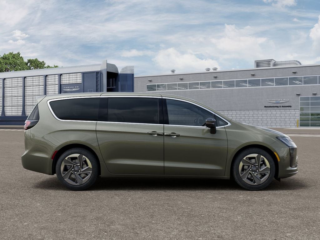 2027 Chrysler Pacifica Limited