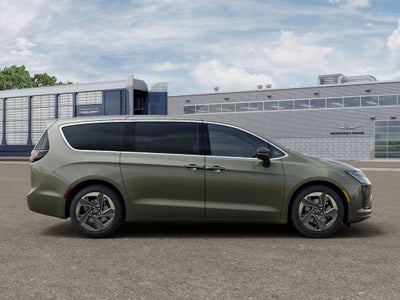 2027 Chrysler Pacifica Limited