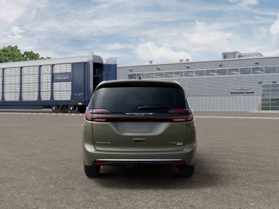 2027 Chrysler Pacifica Limited