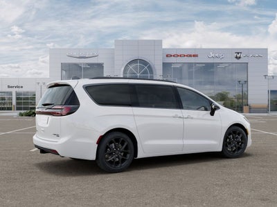 2027 Chrysler Pacifica Limited S AWD