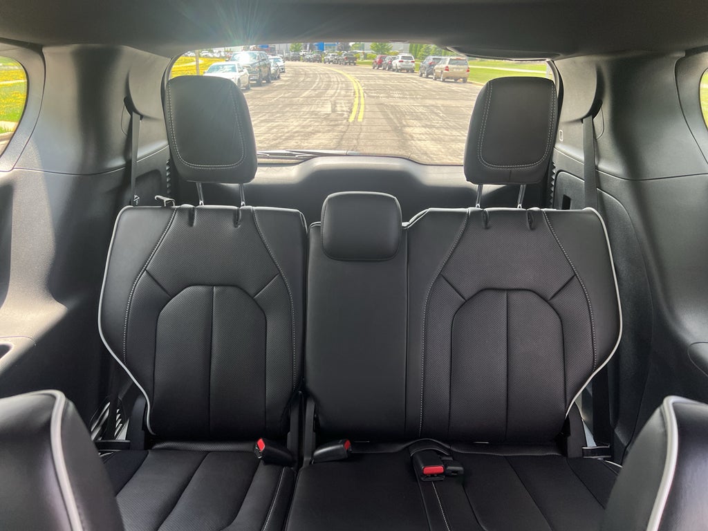 2027 Chrysler Pacifica Limited S AWD