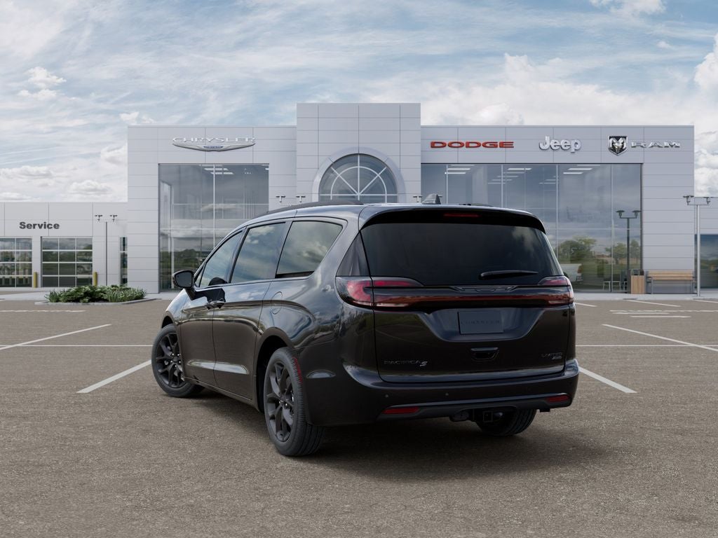 2027 Chrysler Pacifica Limited S AWD