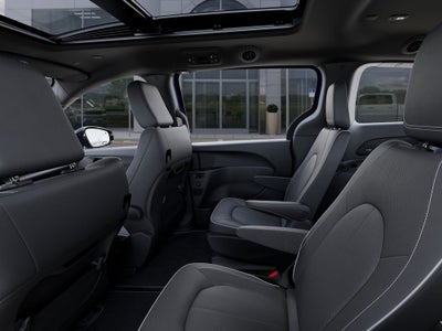 2027 Chrysler Pacifica Limited Luxury Tech S pkg AWD