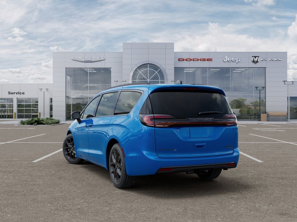 2027 Chrysler Pacifica Limited