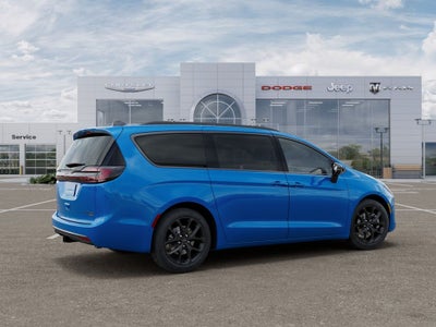 2027 Chrysler Pacifica Limited