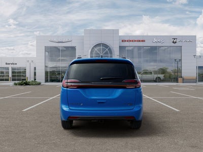 2027 Chrysler Pacifica Limited