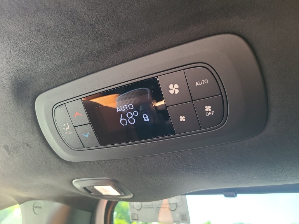 2026 Chrysler Pacifica Pinnacle AWD