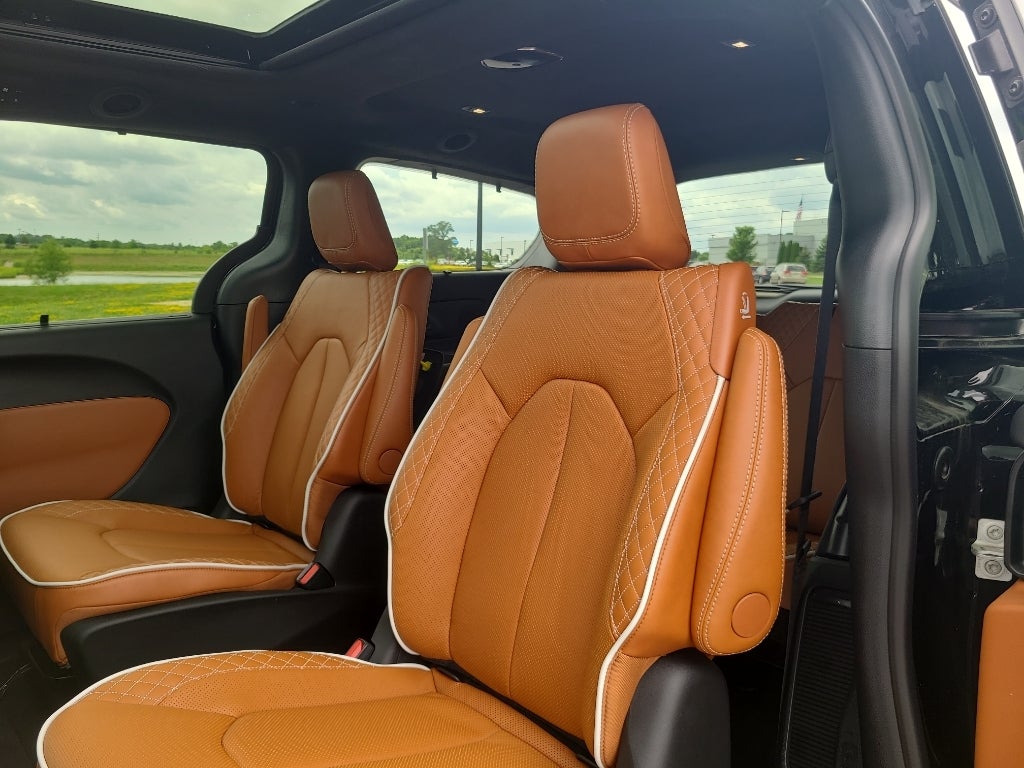2026 Chrysler Pacifica Pinnacle AWD