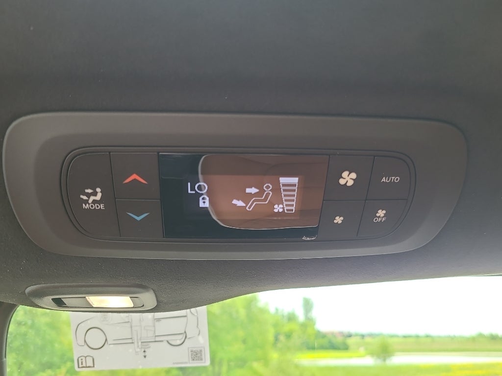 2026 Chrysler Pacifica Pinnacle AWD