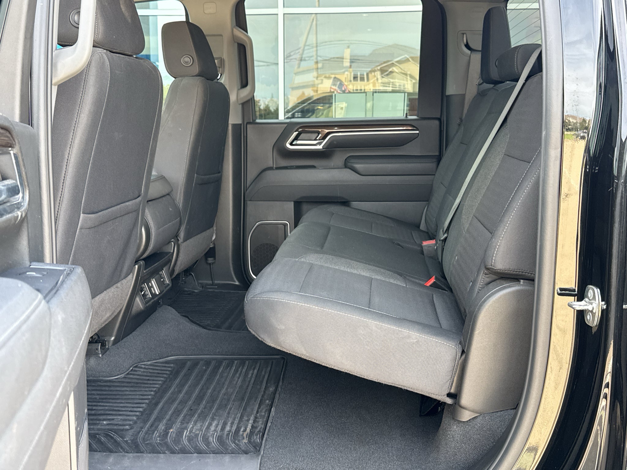 2025 Chevrolet Silverado LT